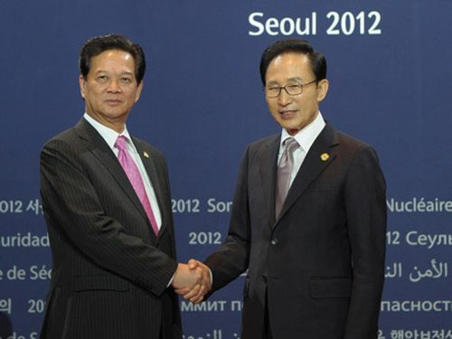 ການເຄື່ອນໄຫວຂອງທ່ານນາຍົກລັດຖະມົນຕີ Nguyen Tan Dung ຢູ່ສ.ເກົາຫຼີ